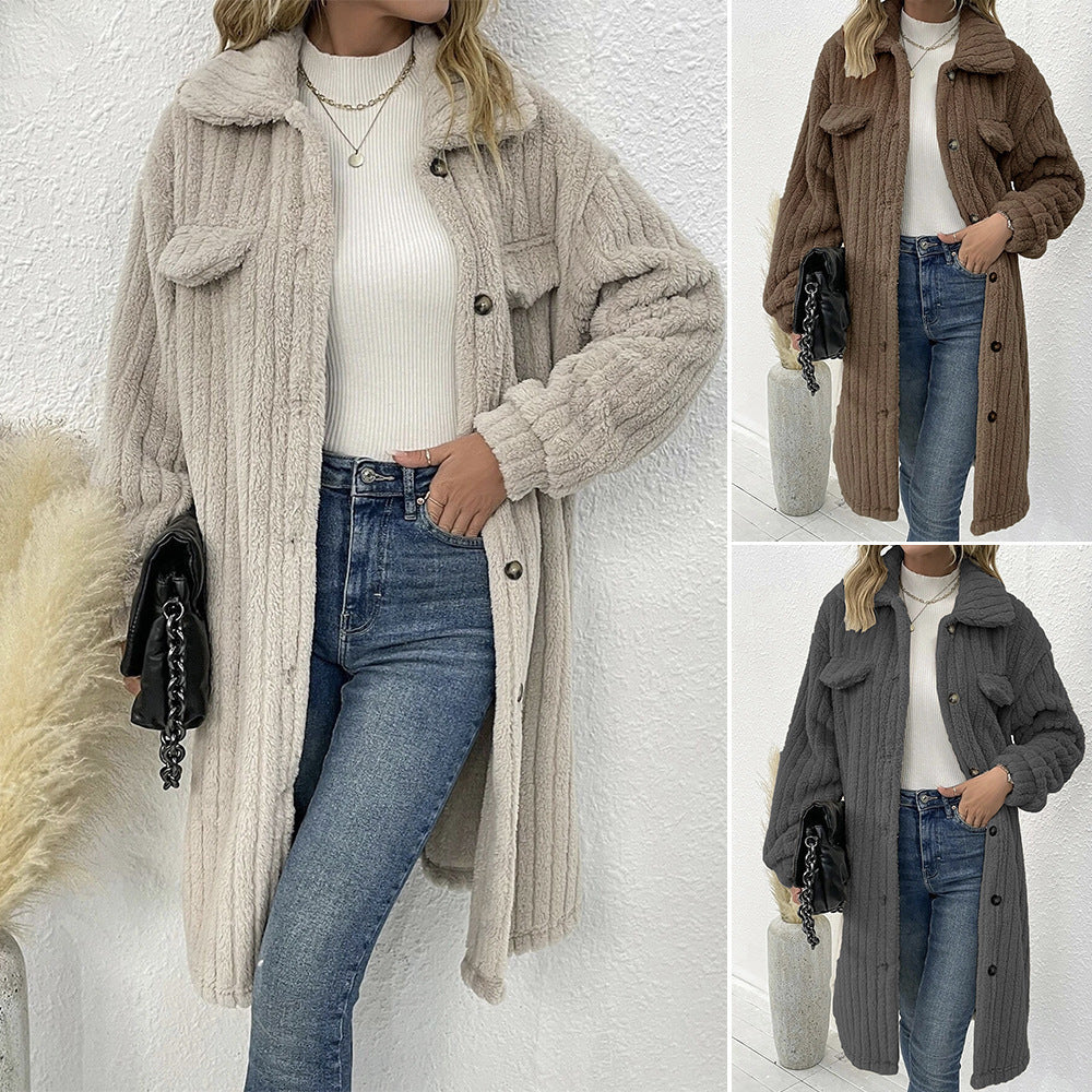 Damen nan langer Teddy-Mantel mit Schalkragen und aufgesetzten Brusttaschen EB