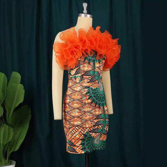Damen figurbetontes Kleid mit voluminösen Rüschen EB