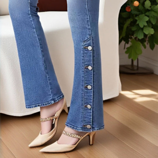 Damen Bootcut Jeans mit dekorativen Knopfdetails EB