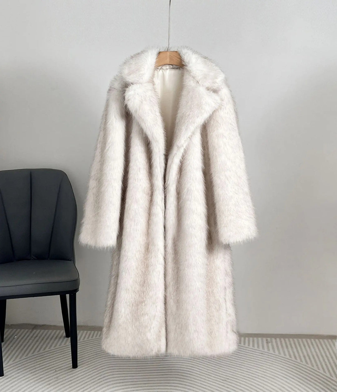 Damen Eleganter Pelzmantel mit großen Taschen EB