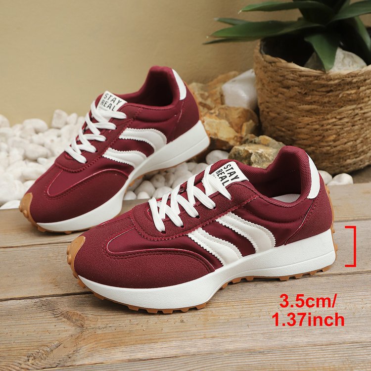 Damen Sportliche Retro-Sneaker mit rutschfester Sohle EB