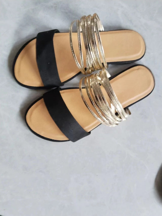 Damen Elegante Riemensandalen mit trendigem Metallakzent und komfortabler Fußbettung EB