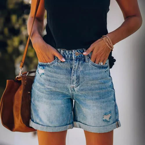 Damen Jeansshorts im lässigen Relaxed Fit mit modischen Destroyed-Details EB