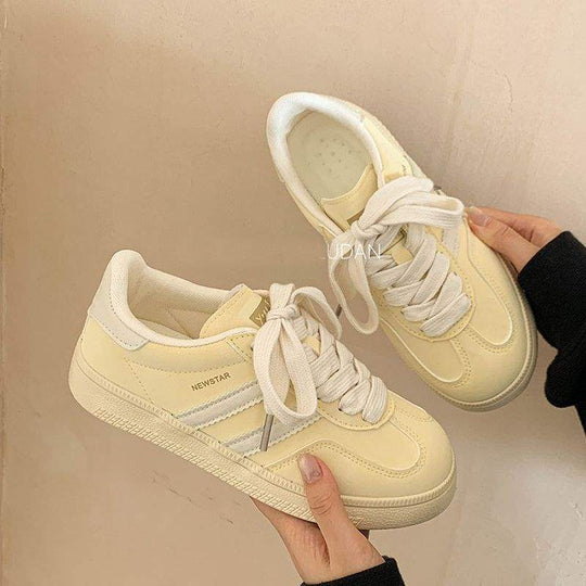 Damen Sportliche Sneakers mit atmungsaktiven Textil-Oberflächen und flexiblem Sohlenprofil EB