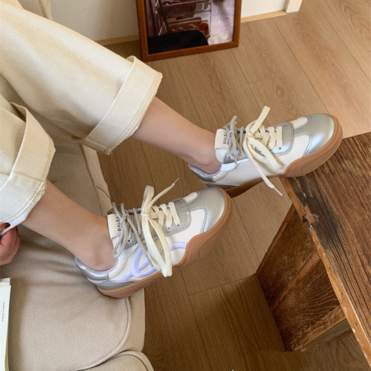 Damen modische Sneaker mit glänzenden Akzenten EB