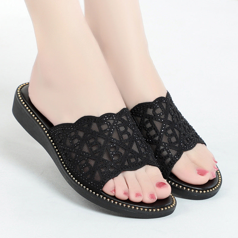Damen Bequeme und elegante Slipper mit dekorativem Laser-Cut EB