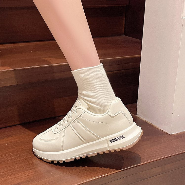 Damen Sportliche Sneakers mit innovativem Sohlenprofil und atmungsaktivem Obermaterial EB