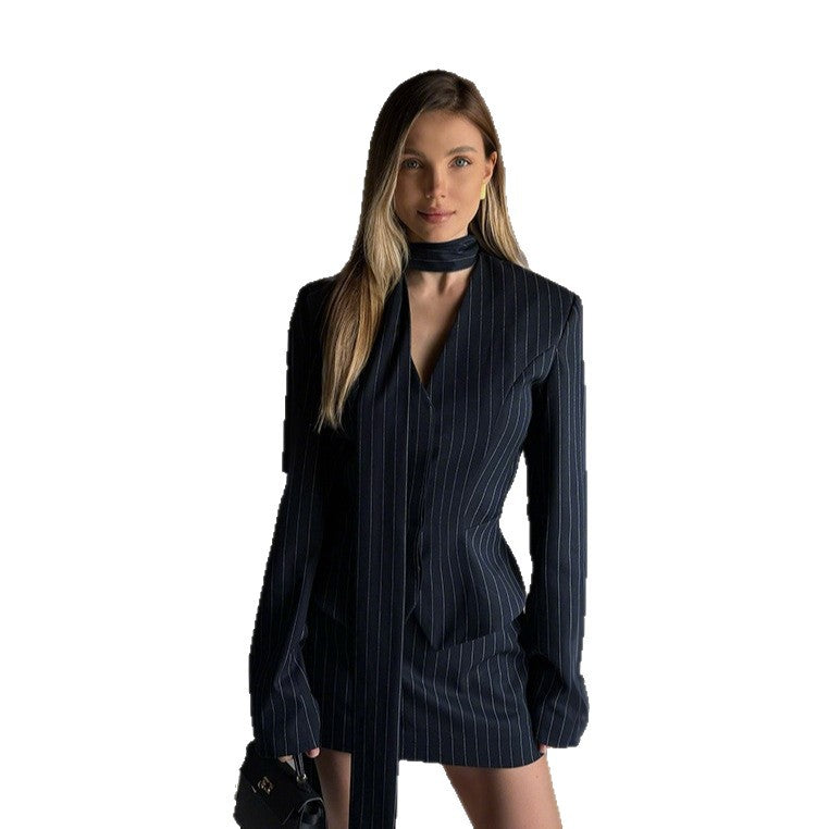 Damen Elegantes Blazer-Kleid mit schmalem Schnitt und langen Ärmeln EB