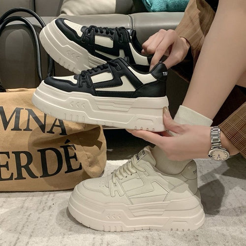 Damen Chunky Sneakers mit sportlichem Design und klobiger Sohle EB