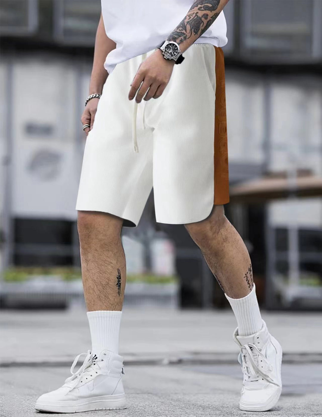 Herren stylische Freizeithose mit atmungsaktiver Struktur und seitlichen Kontraststreifen EB