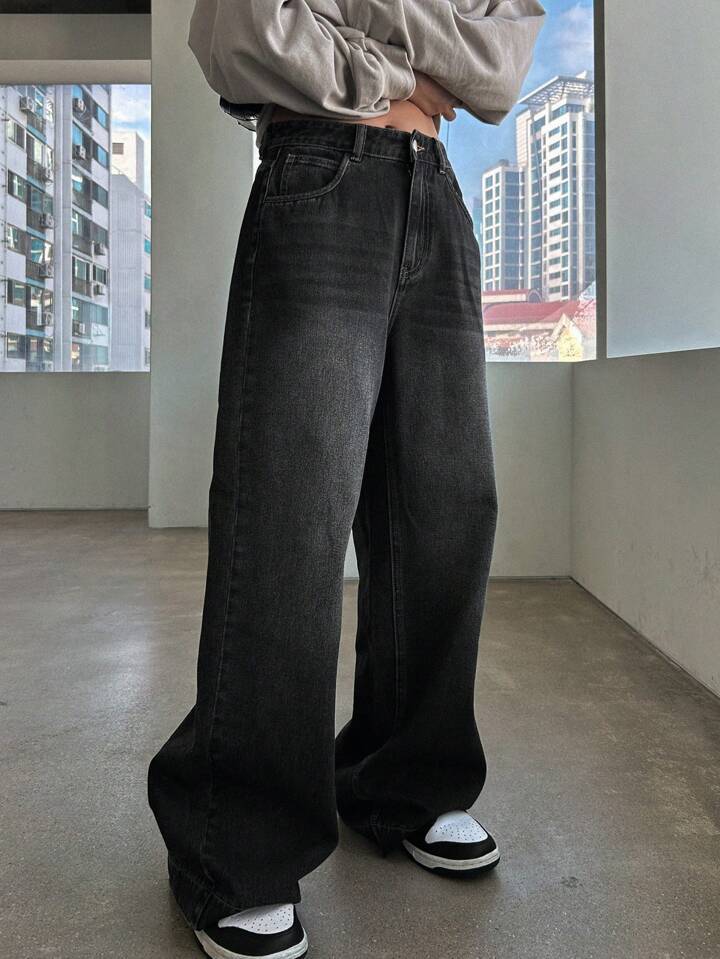 Damen Weite Jeanshose im modernem Schnitt mit elegantem Design EB