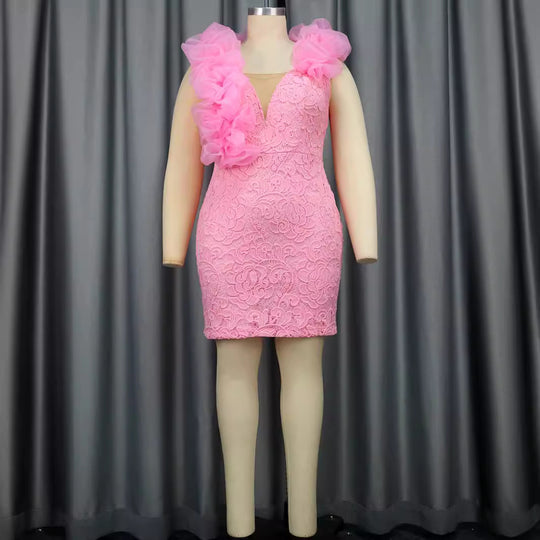 Damen Minimal Kleid mit luxuriöser Spitzenstickerei und Rüschen EB