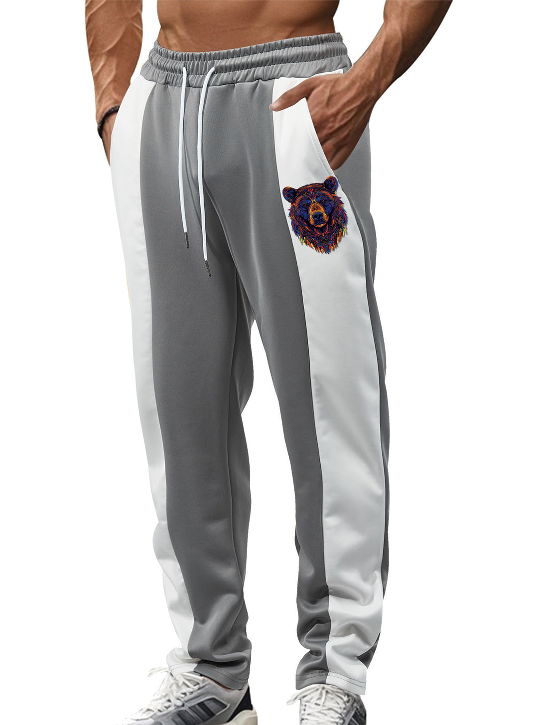 Herren nan sportive Trackpants mit seitlichen Kontrastbahnen elastischem Bund Kordelzug und Hirschstickerei EB