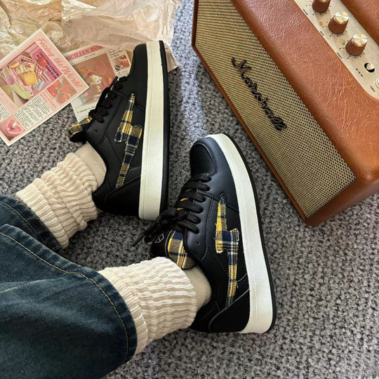 Damen Sneakers im modischen Karo-Design mit bequemer Dämpfung EB