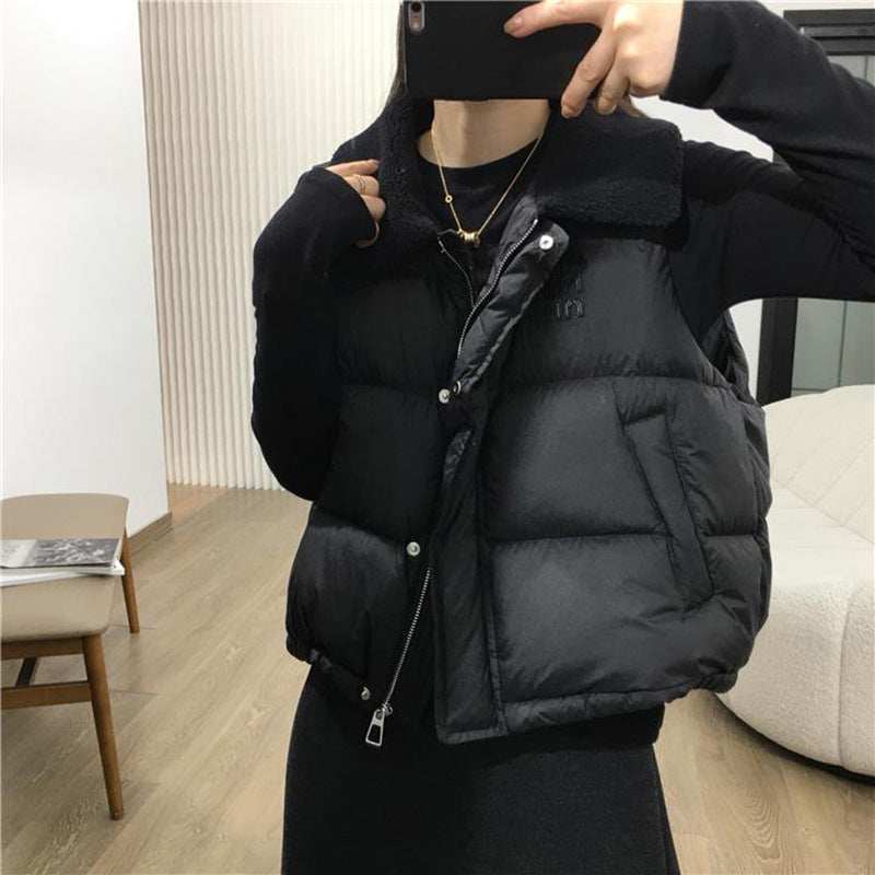 Damen modische wattierte Steppweste mit großem Kragen und praktischen Taschen EB