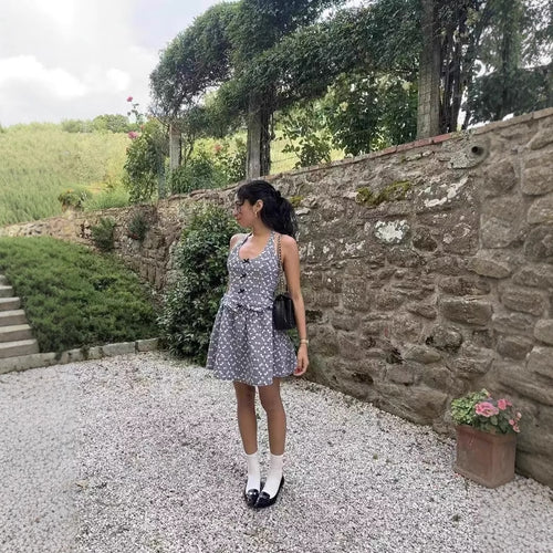 Damen Freizeitkleid mit verspieltem Halterneck und floralem Karodesign EB