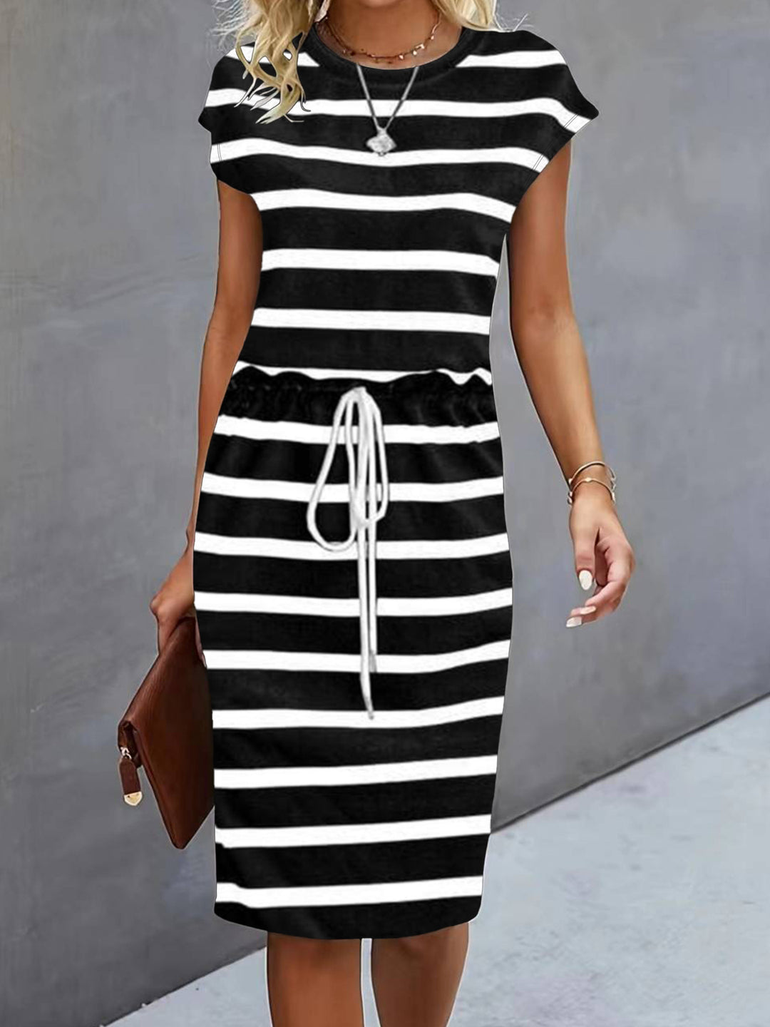 Damen Freizeitleinenkleid mit bunten Streifen und verstellbarem Taillenzug EB