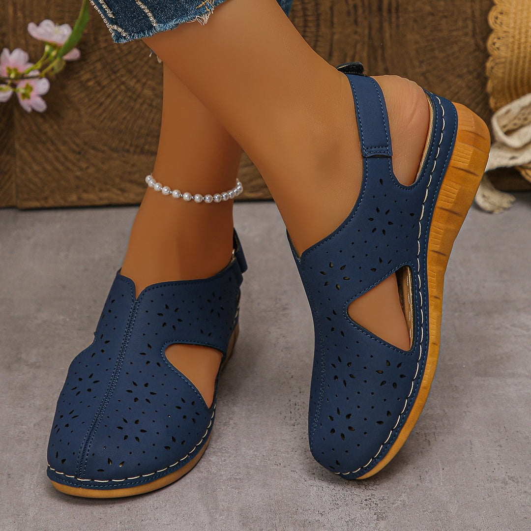 Damen Komfortable Clogs mit modischen Ausschnitten EB