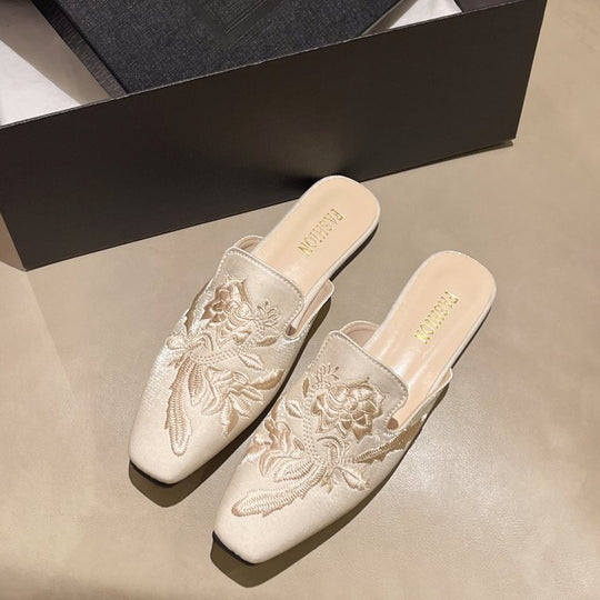 Damen elegante Mules mit floralen Stickereien EB