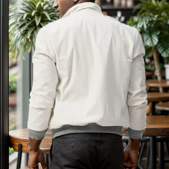Herren sportliche Cordjacke mit praktischen Taschen und modernem Design EB