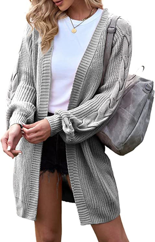 Damen Grobstrickjacke mit elegantem Zopfmuster und lässigem Schnitt EB
