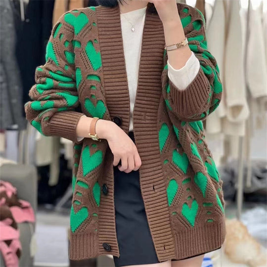 Damen Strickjacke mit Herzmotiv und luxuriösem Schnitt EB