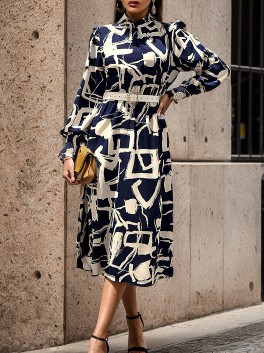 Damen Langarm Kleid mit modernem Grafikdesign EB
