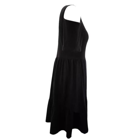 Damen lässiges Kleid mit kaltem Schulterdesign und voluminösem Rock EB