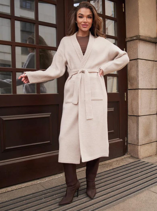 Damen Strickmantel mit Gürtel und praktischen Taschen EB