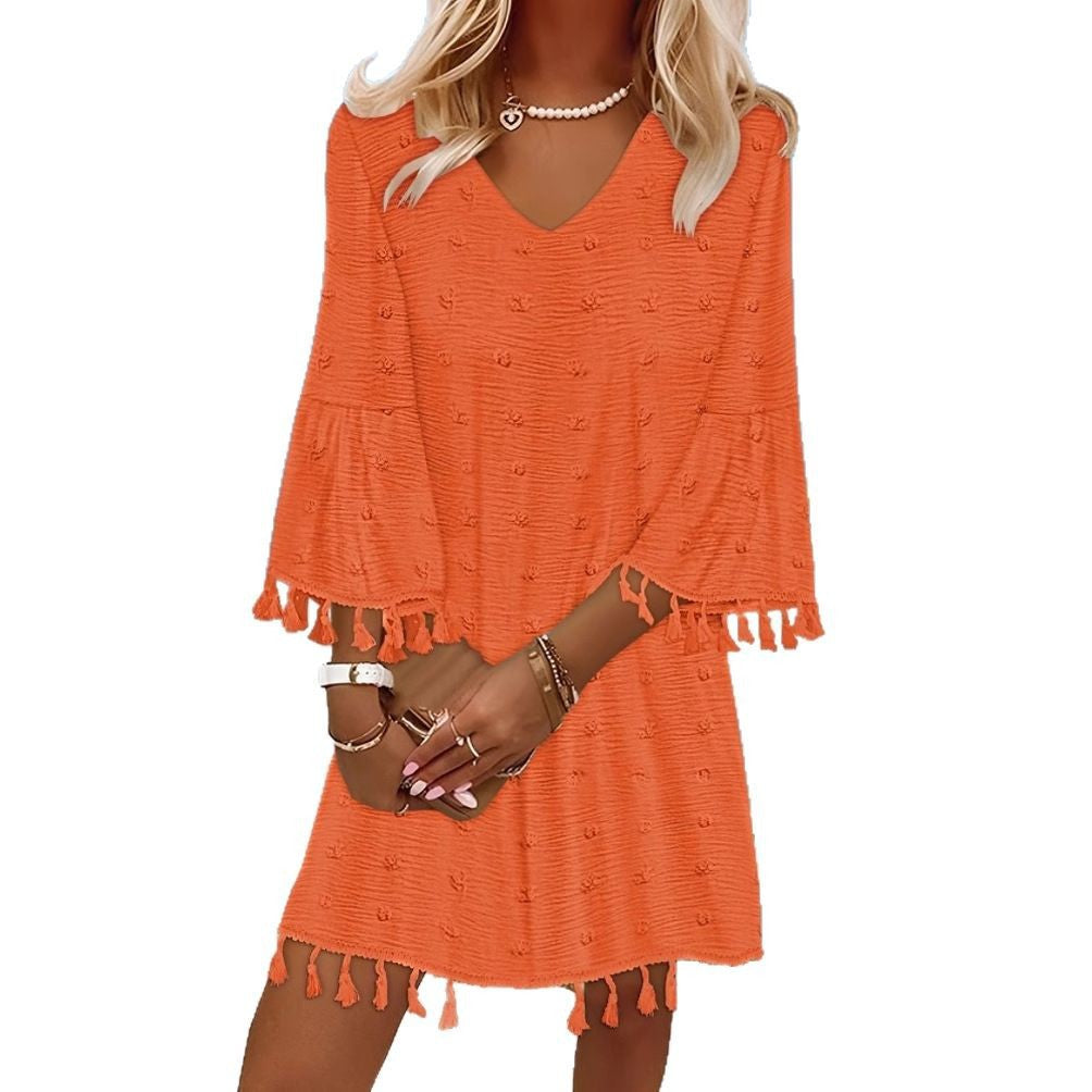 Damen Strandkleid mit elegantem V-Ausschnitt und dekorativen Fransen EB