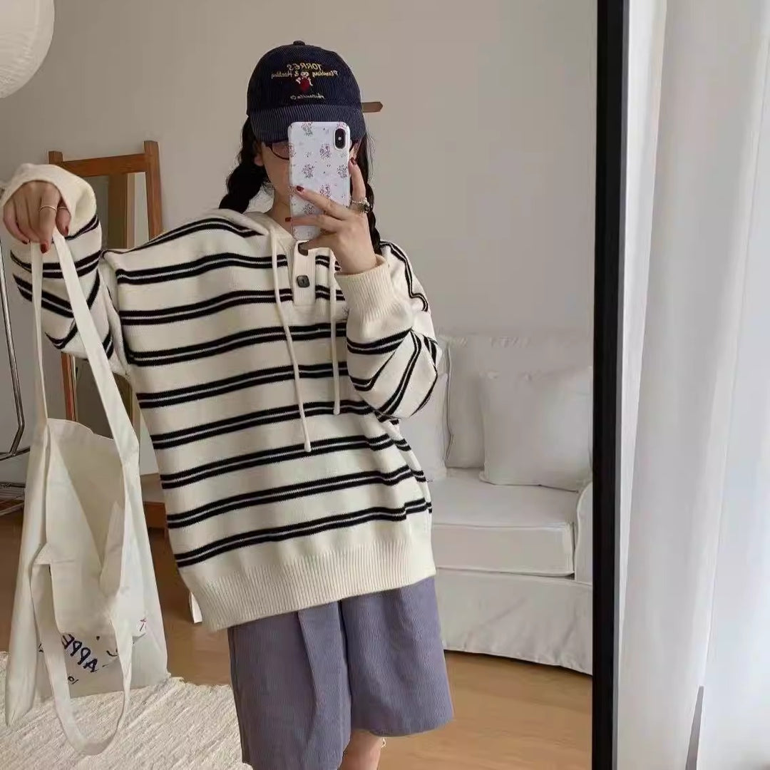 Damen lässiger Streifenpullover mit Knopfleiste und Kapuze EB