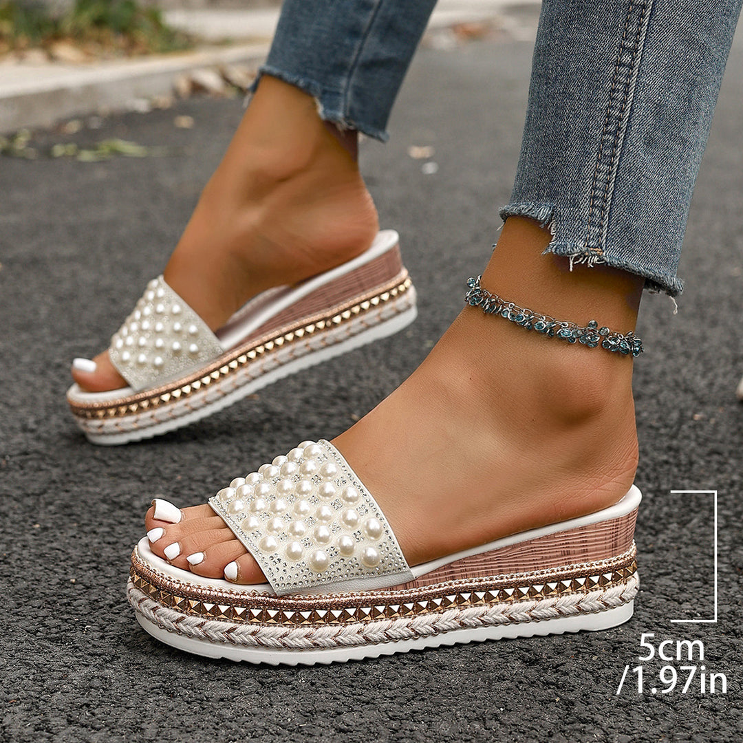 Damen Glamouröse Plateau-Slipper mit Perlenverzierung und geflochtenem Detail EB
