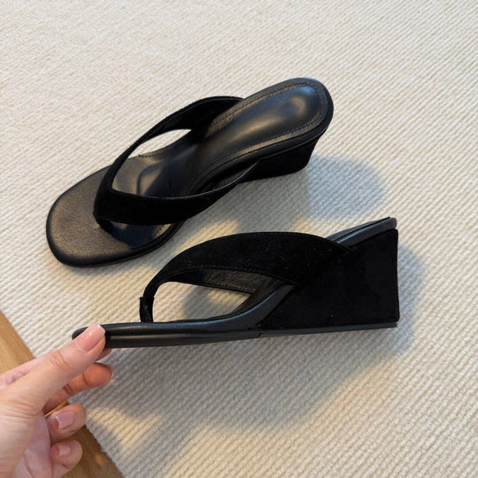 Damen Wedgesandalen mit komfortablem Fußbett und modischem Design EB