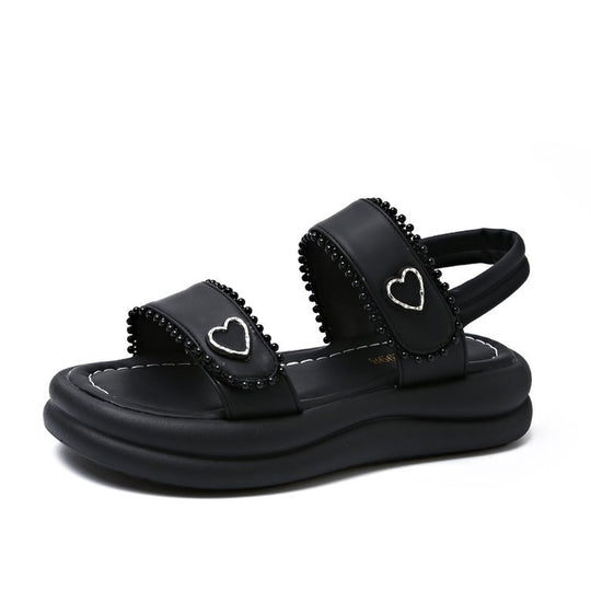 Damen Riemensandalen mit dekorativen Herz-Akzenten EB