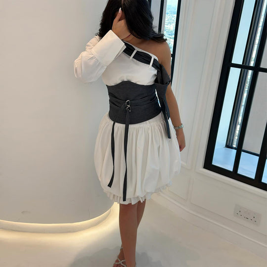 Damen Off-Shoulder Kleid mit innovativem Taillenkorpus und voluminösem Rock EB