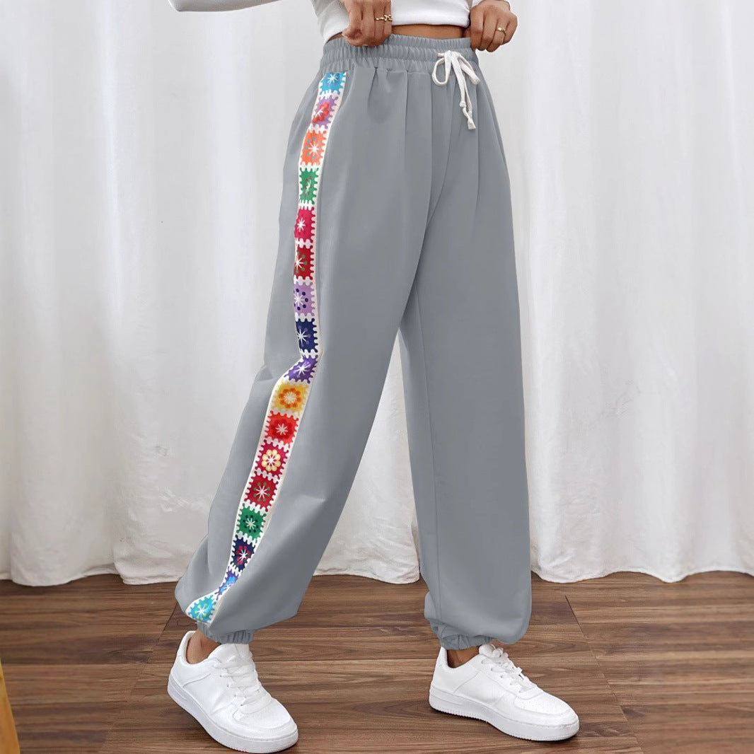 Damen Freizeithose mit buntem Blümchenmuster und elastischem Bund EB