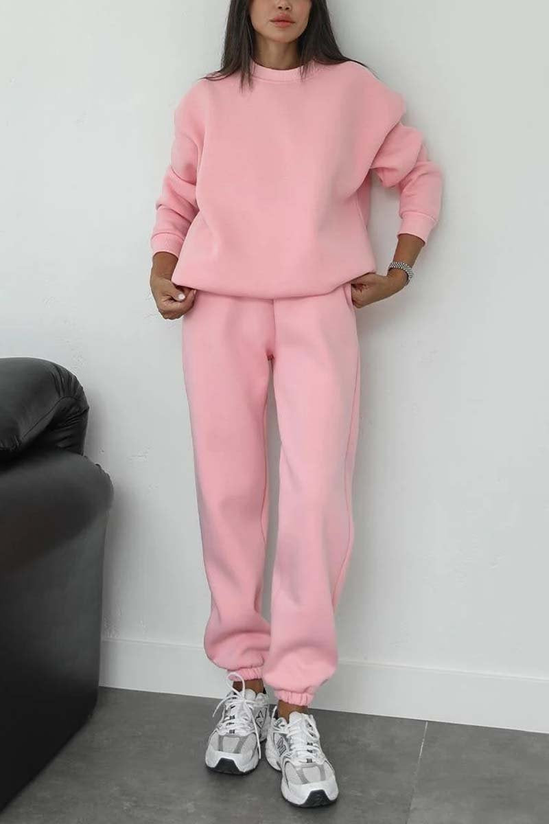 Damen nan minimalistisches Cozy-Set aus schwerer French‑Terry mit weitem Rundhals-Pullover und gerader Jogginghose EB
