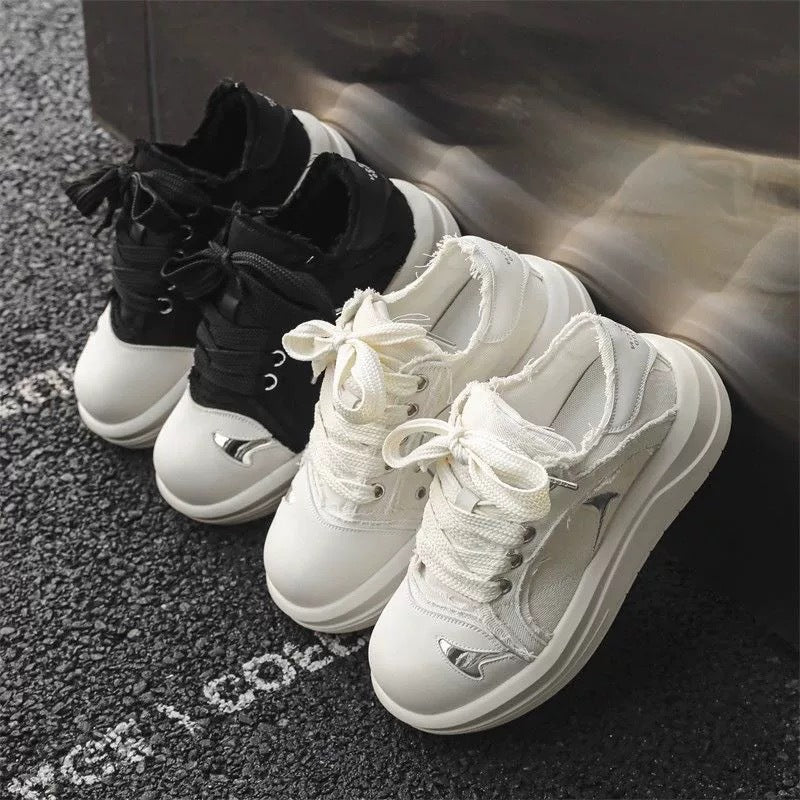 Damen Hochwertige Sneaker mit innovativer Schnürdetails und bequemer Dämpfung EB