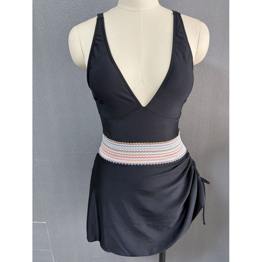 Damen Einteiler Badeanzug mit elegantem Wickeldetail und dekorativem Bund EB