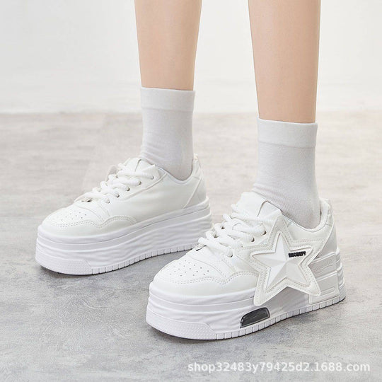 Damen Sportliche Plateau Sneakers mit modischem Sternen-Design EB