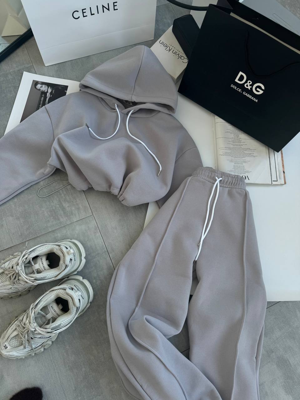 Damen Oversize-Hoodie und Jogginghose Set mit weichem Innenfutter, verstellbarer Kordel und hochgezogenem Bund Eichborn Berlin