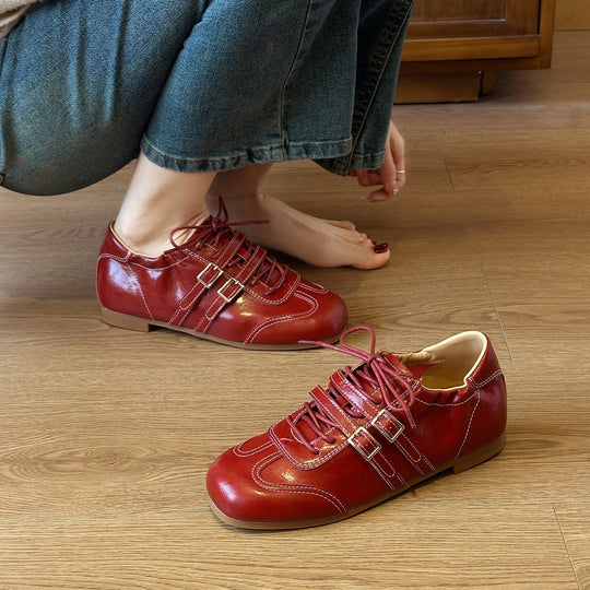 Damen Sportliche Lederschuhe mit modischen Schnürdetails EB