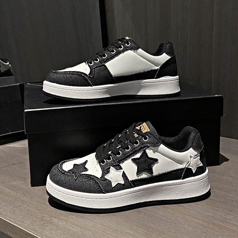 Damen Plateau-Sneaker mit Sternapplikationen und gepolstertem Innenfutter EB