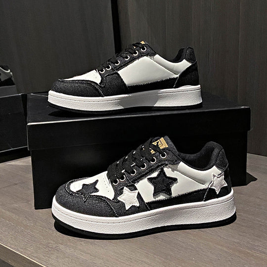 Damen Plateau-Sneaker mit Sternapplikationen und gepolstertem Innenfutter EB