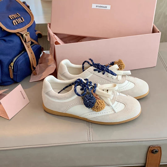 Damen Bequeme Freizeitsneaker mit verspielten Applikationen EB