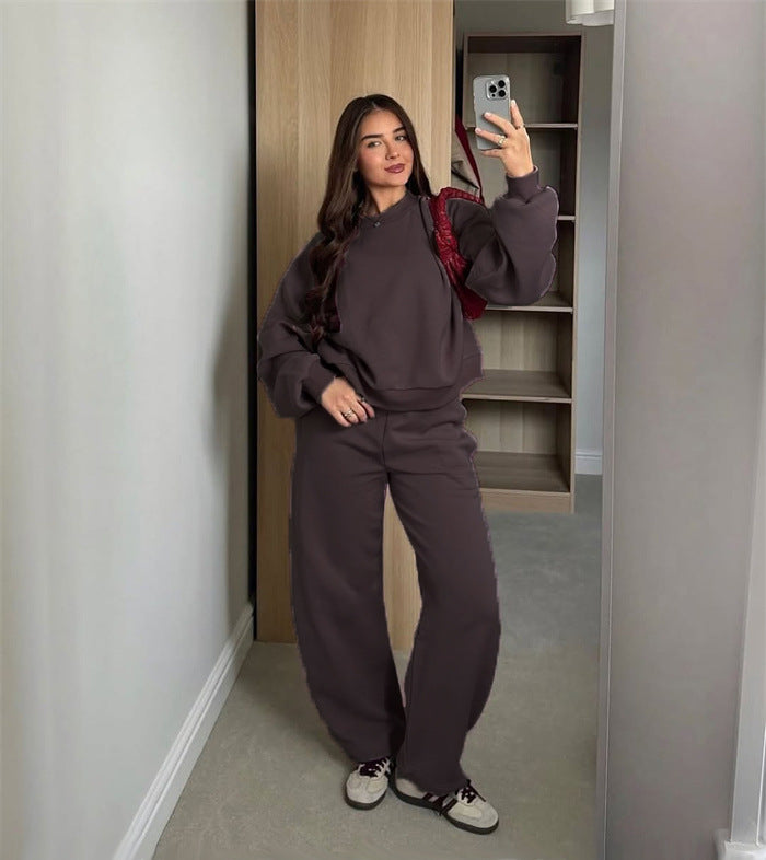 Damen Cropped-Sweatshirt mit hohem Rundhalsausschnitt und elastischer Tunnelzug Wide-Leg Jogginghose Set Eichborn Berlin