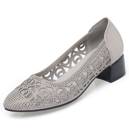 Damen Elegante Ballerinas mit dekorativem Cut-Out-Design und strukturiertem Absatz EB