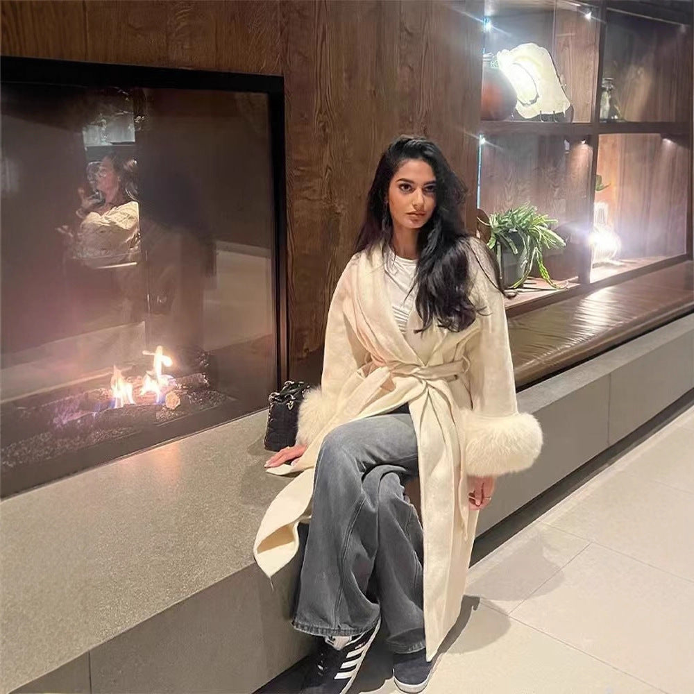 Damen eleganter, warmer Mantel mit luxuriösen Fellsärgen EB