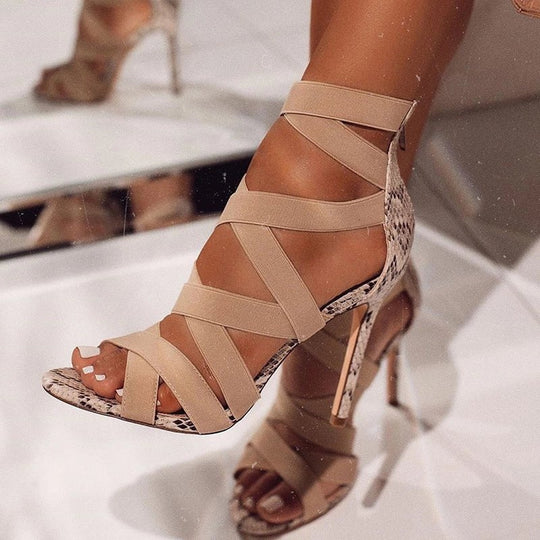 Damen High Heel Sandalen mit elastischen Riemen und stylischem Schlangenleder-Design EB