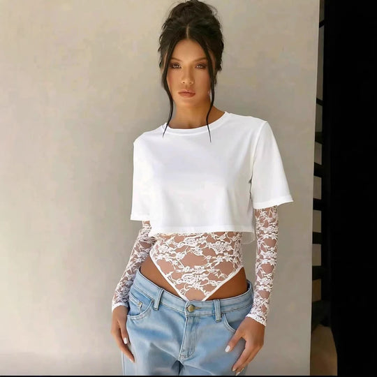 Damen Bodyshirt mit transparenten Spitzenärmeln und lässigem Schnitt EB